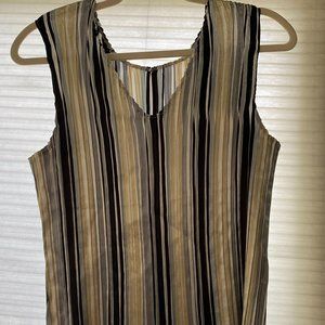Classic sleeveless silky blouse